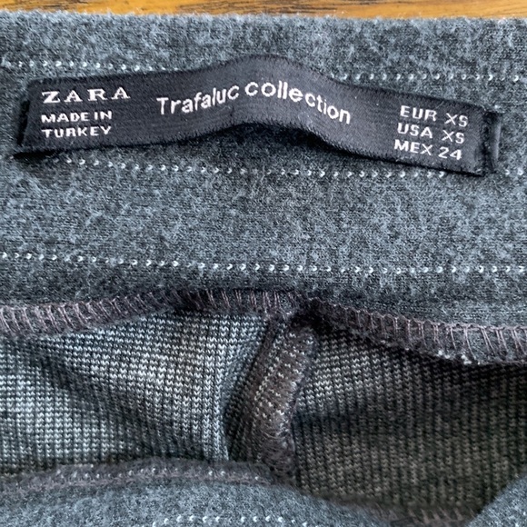 Zara flared grey striped pants with hook&eye embellishments,fun and tren… - Picture 5 of 8